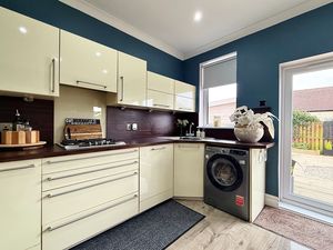 Photo 7- click for photo gallery